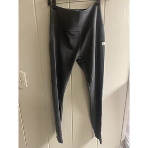 Vuori Women's Leggings Thermal Waffle Knit Gray Size Medium Lounge Leisure